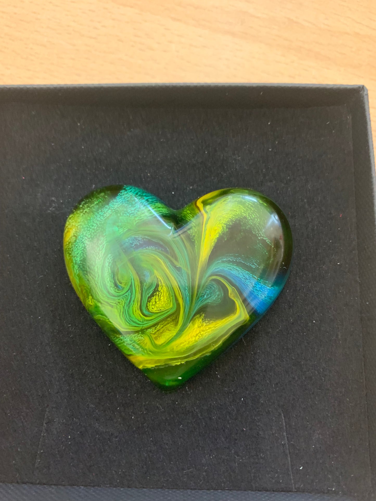 Pocket Hug - Resin Art