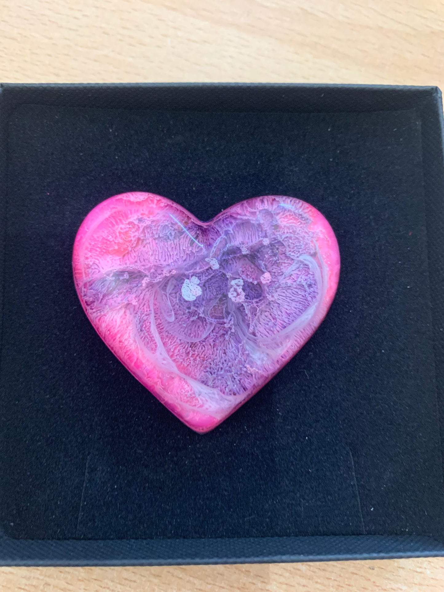 Pocket Hug - Resin Art