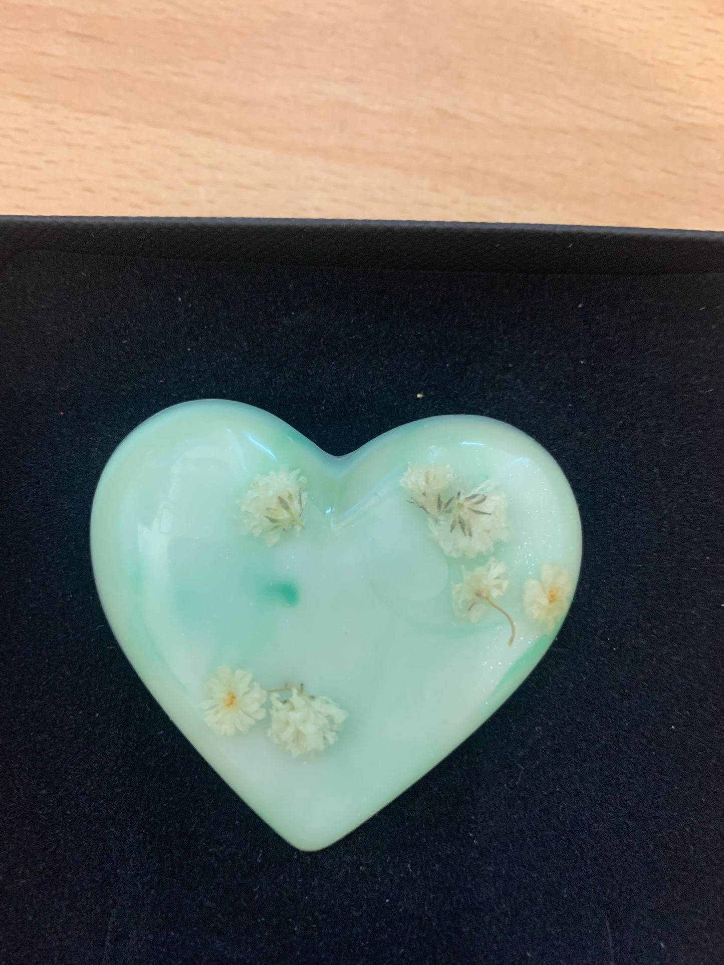 Pocket Hug - Resin Art