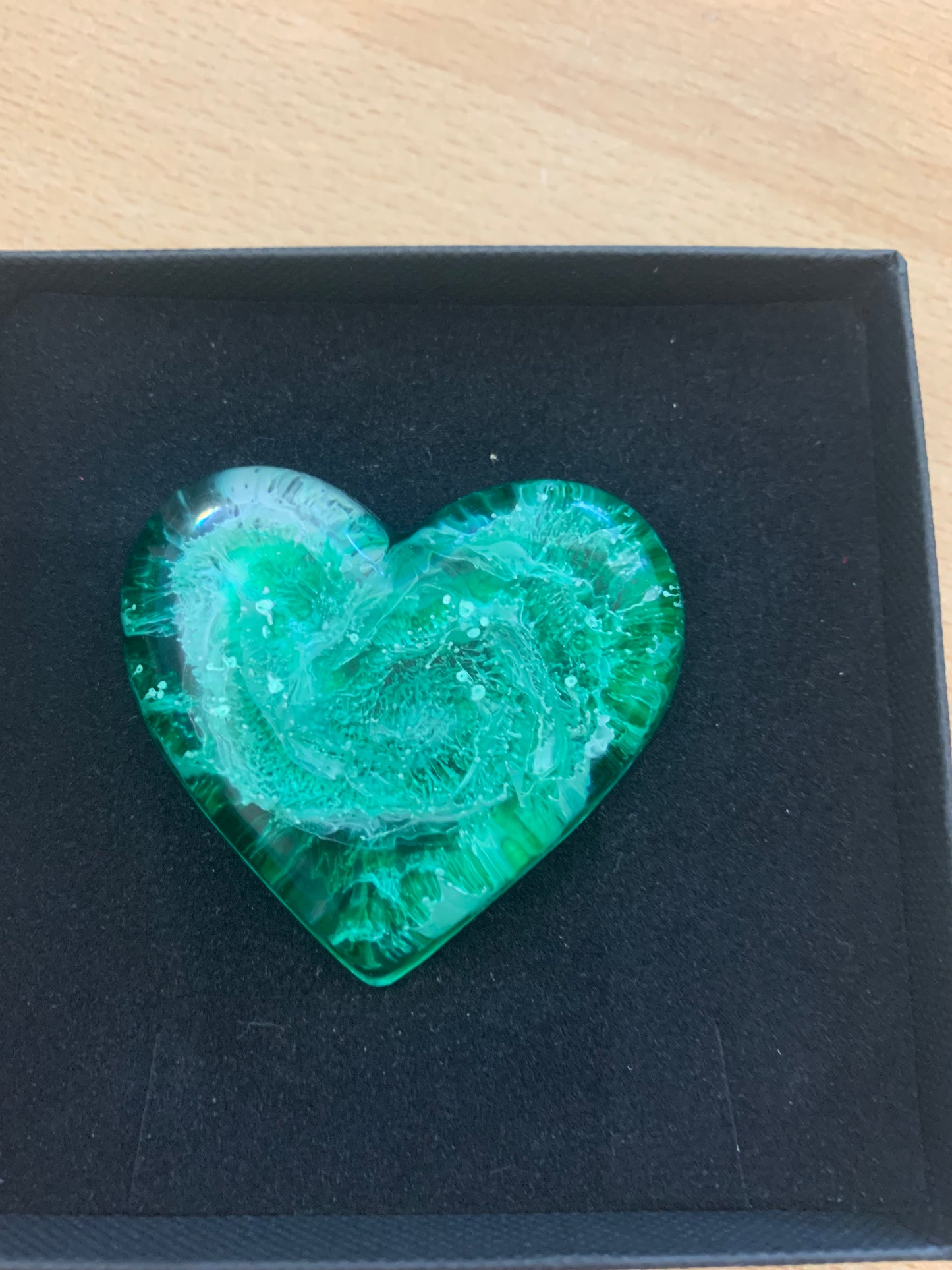 Pocket Hug - Resin Art