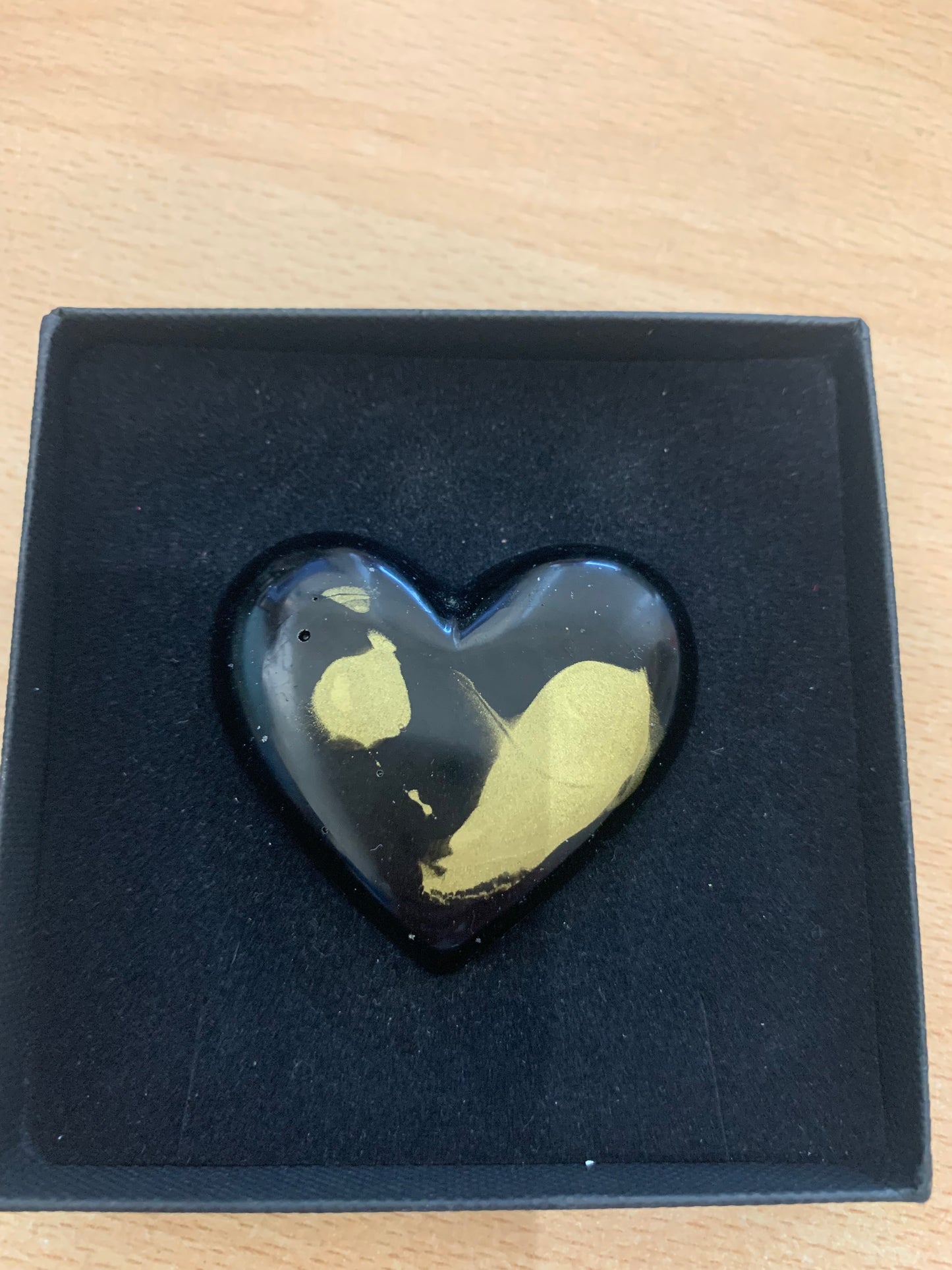 Pocket Hug - Resin Art