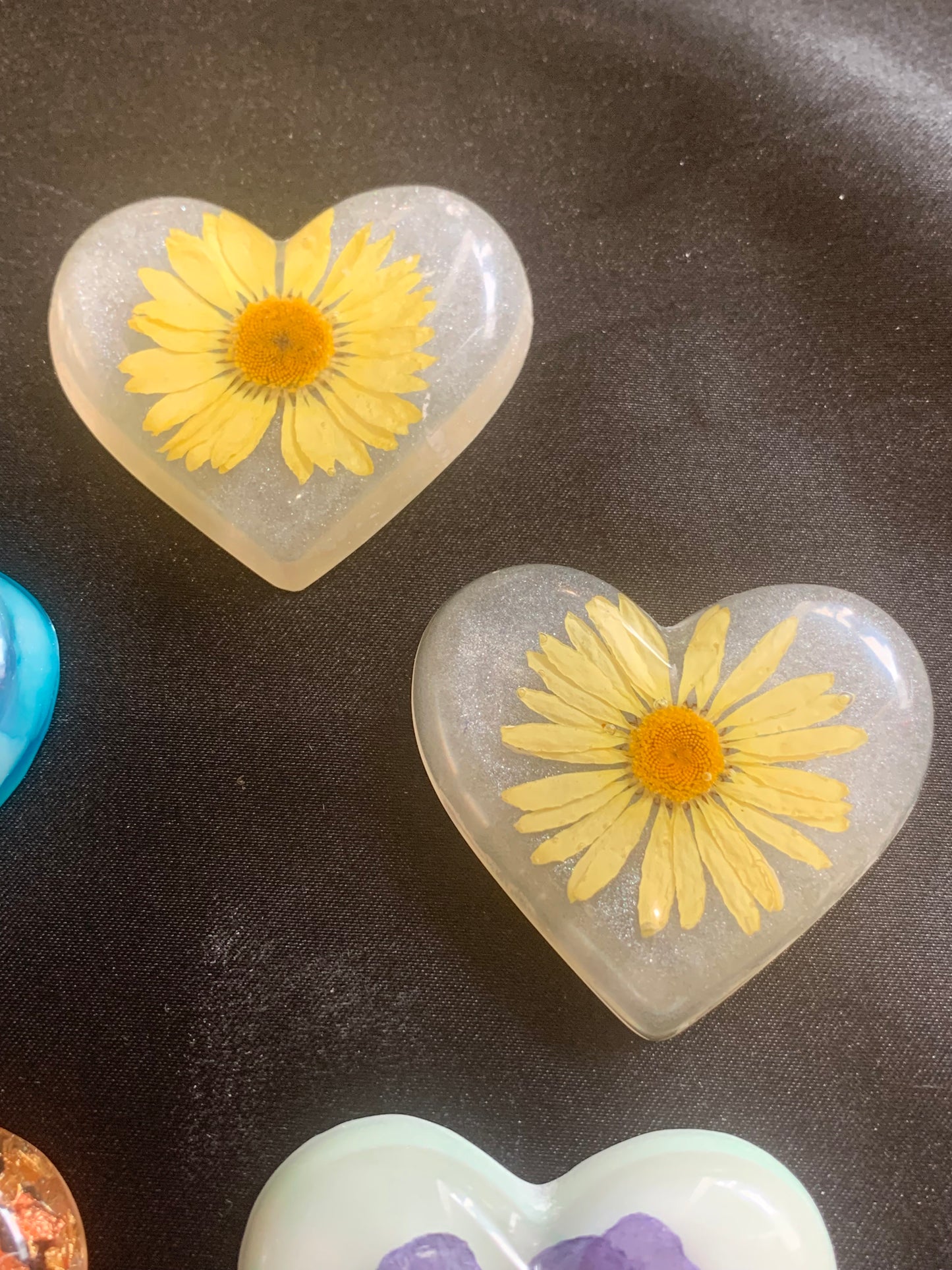 Pocket Hug - Resin Art