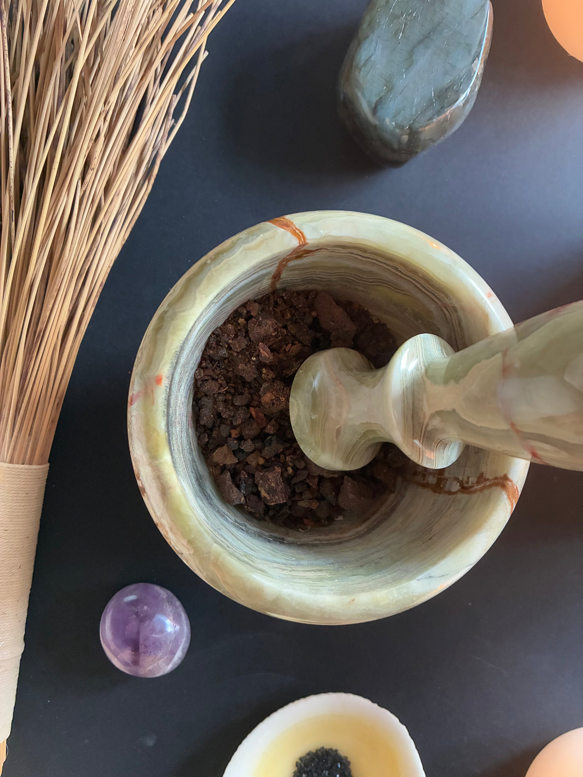 Myrrh – Natural Resin for Protection, Healing & Spirituality