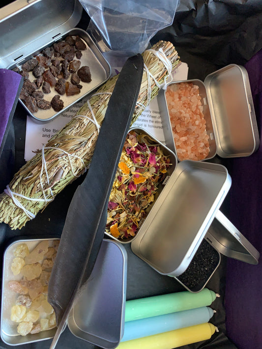 Ostara - Essentials Hamper