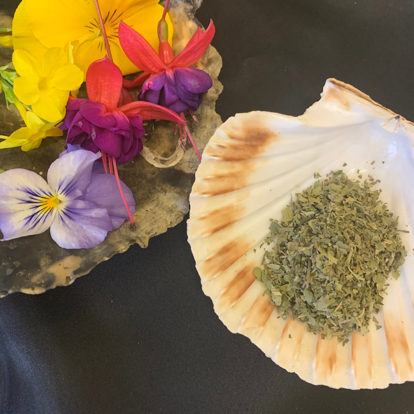5 Herbs, Especially selected herbs for Money, Love, Protection and Healing