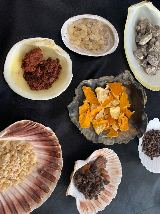 5 Resins - A Collection of 5 Real Natural Resins
