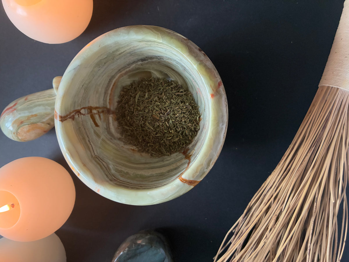 Thyme - Witchcraft Herb for Courage & Cleansing